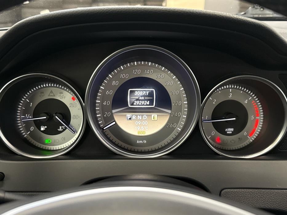 MERCEDES-BENZ C 2011