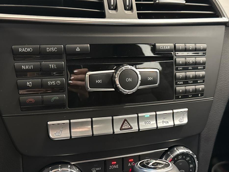 MERCEDES-BENZ C 2011