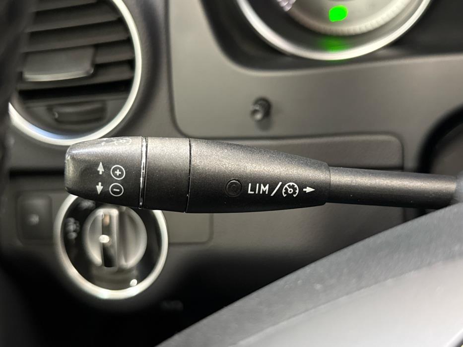 MERCEDES-BENZ C 2011