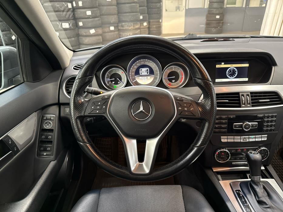 MERCEDES-BENZ C 2011