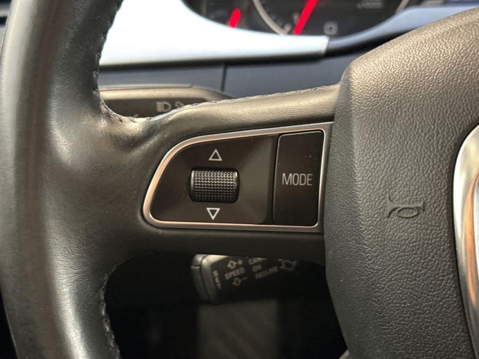 AUDI A4 2011