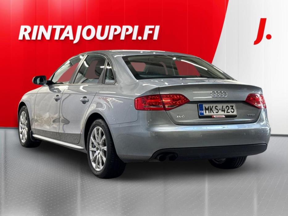 AUDI A4 2011