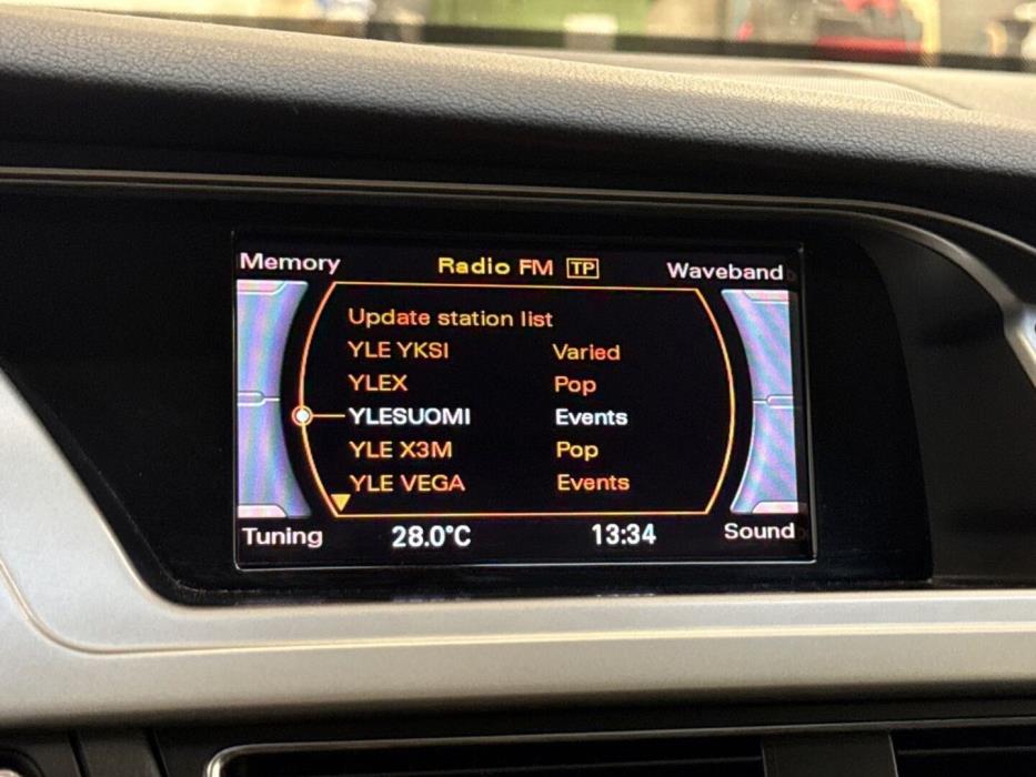 AUDI A4 2011