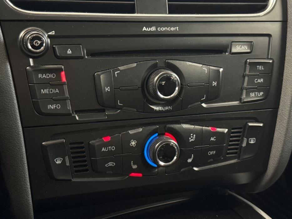 AUDI A4 2011