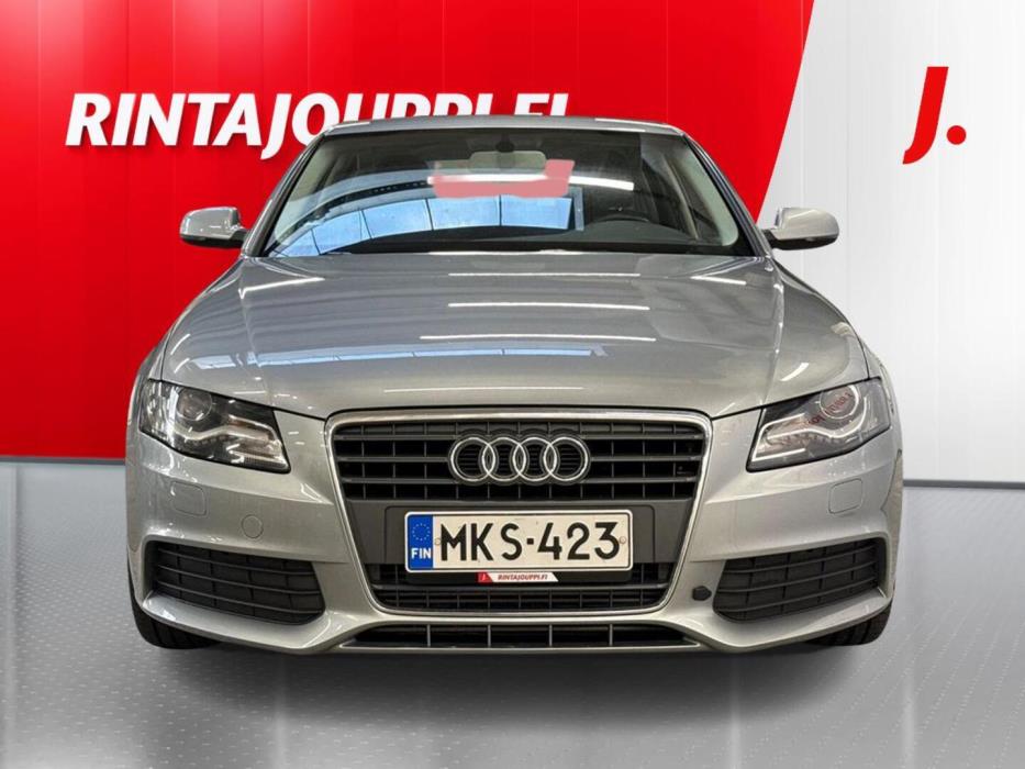 AUDI A4 2011