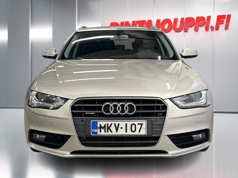 AUDI A4 2012