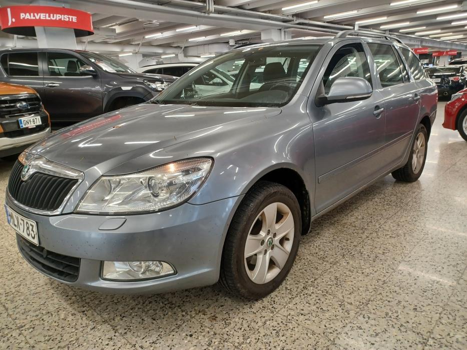 SKODA Octavia 2013