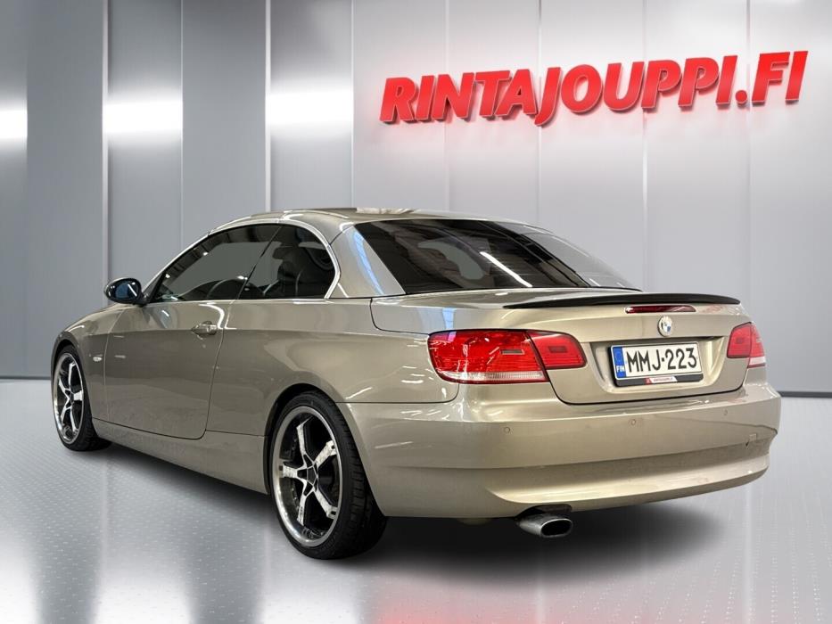 BMW 320 2007