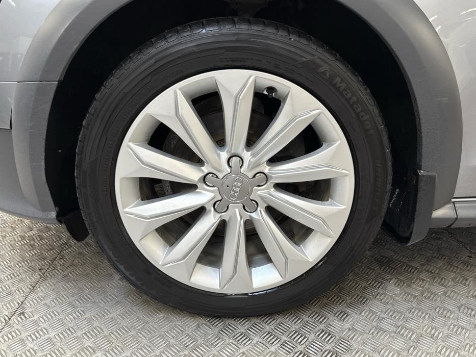 AUDI A4 allroad quattro 2015