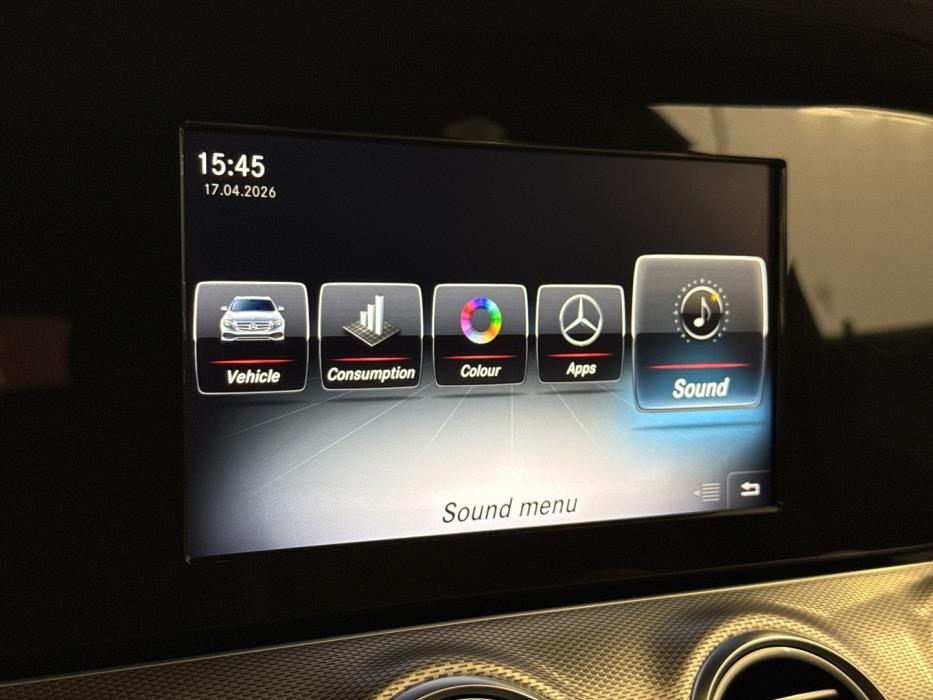 MERCEDES-BENZ E 2017