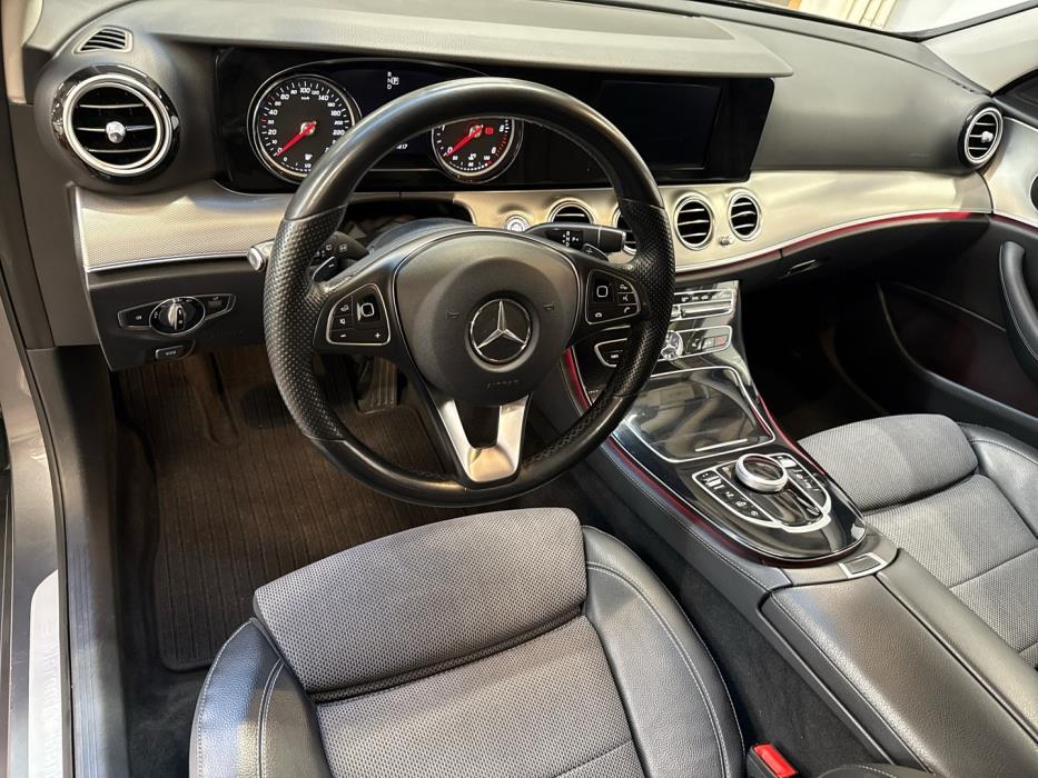 MERCEDES-BENZ E 2017