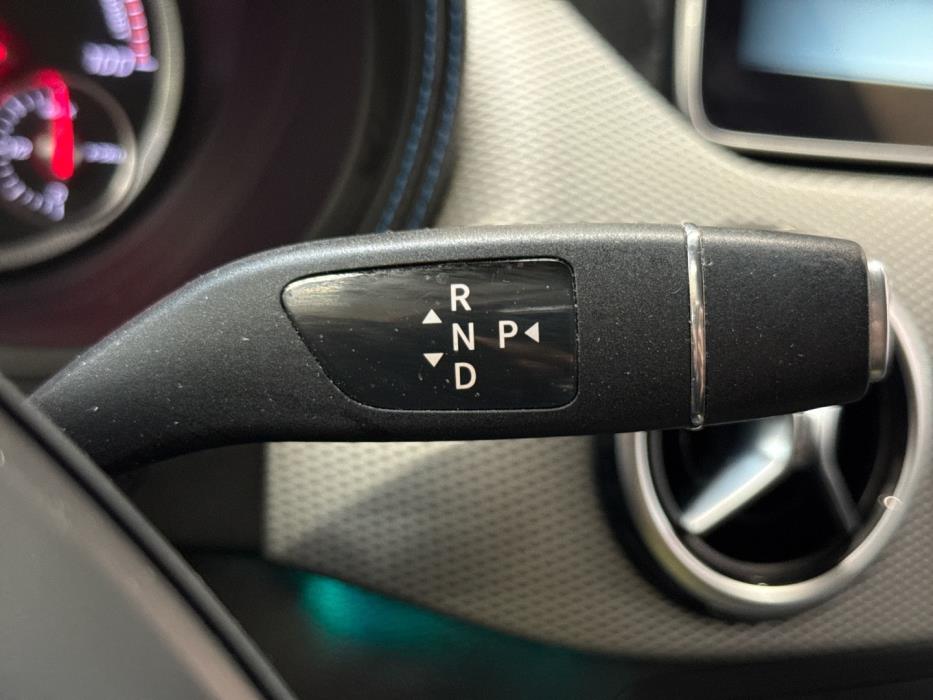 MERCEDES-BENZ B 2016