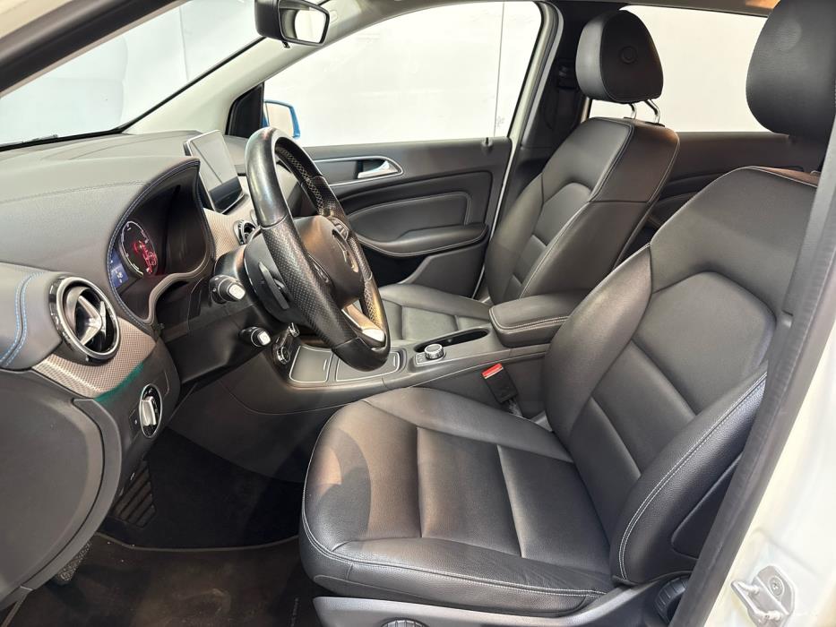 MERCEDES-BENZ B 2016