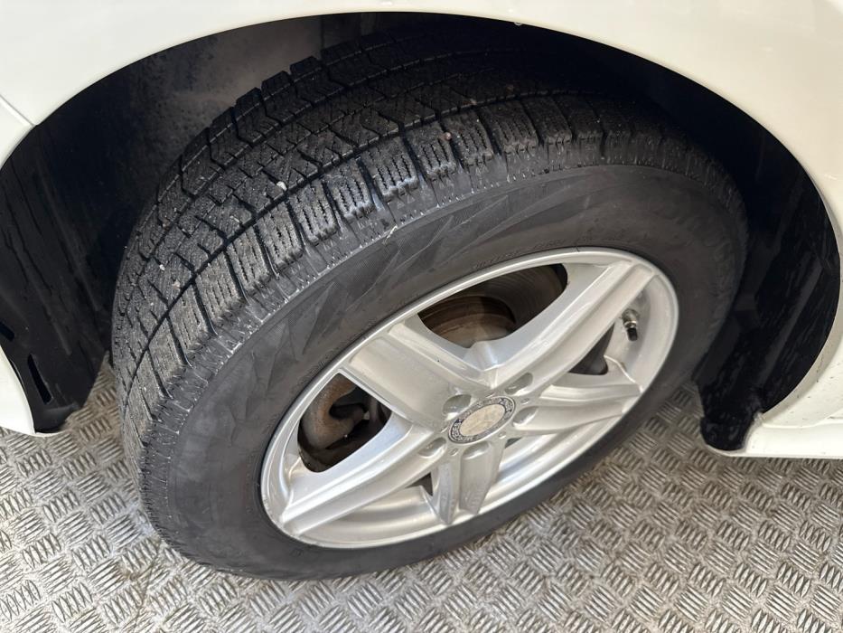 MERCEDES-BENZ B 2016