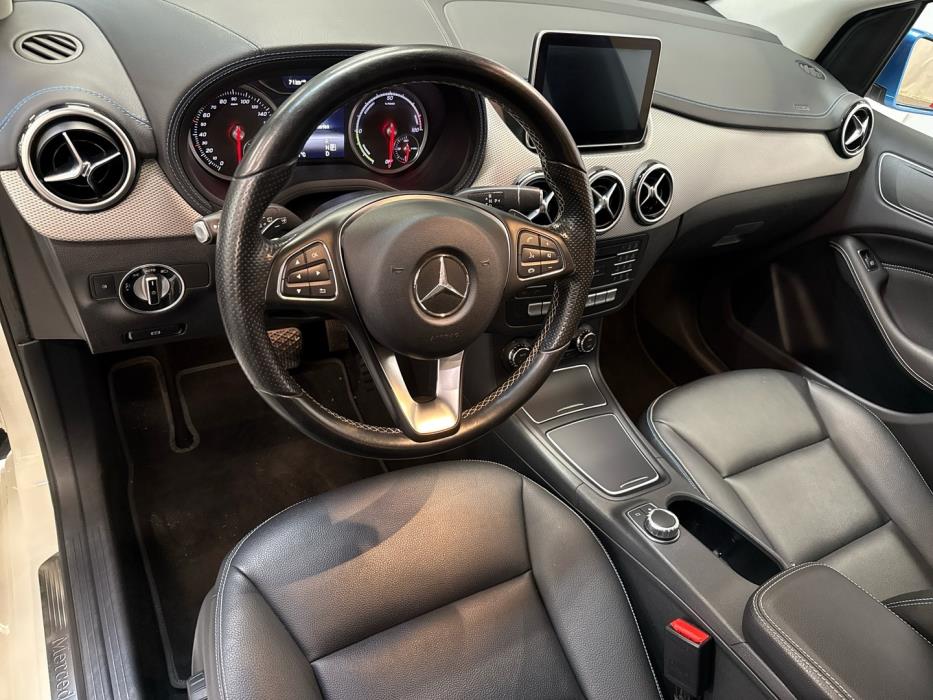 MERCEDES-BENZ B 2016