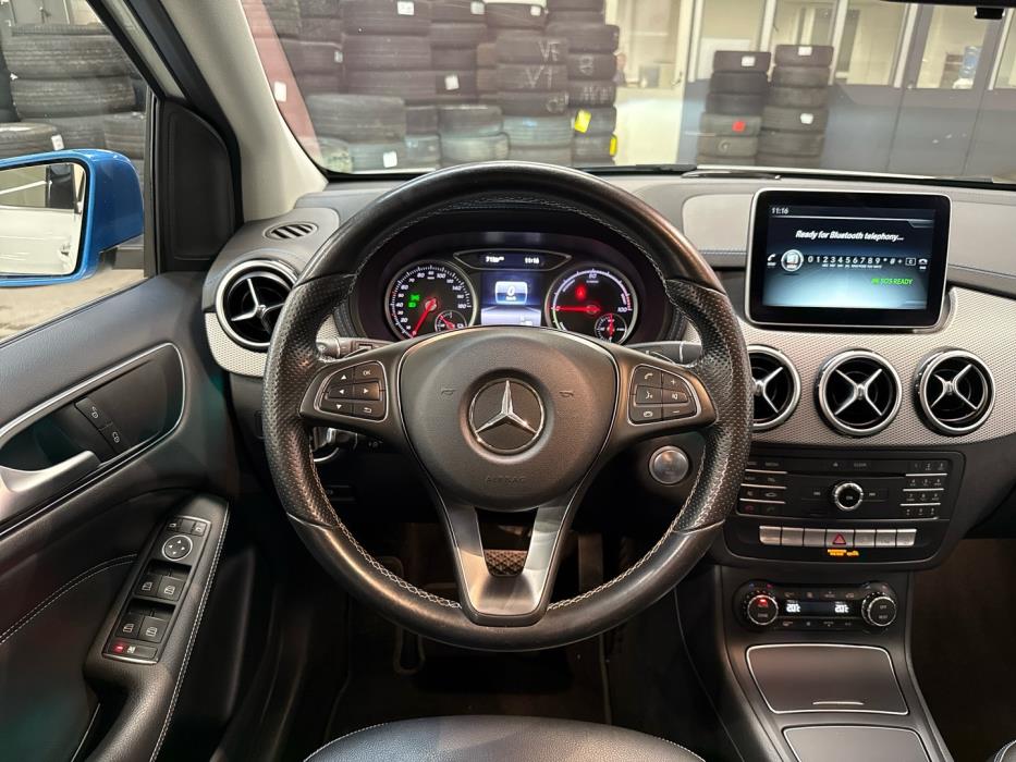 MERCEDES-BENZ B 2016