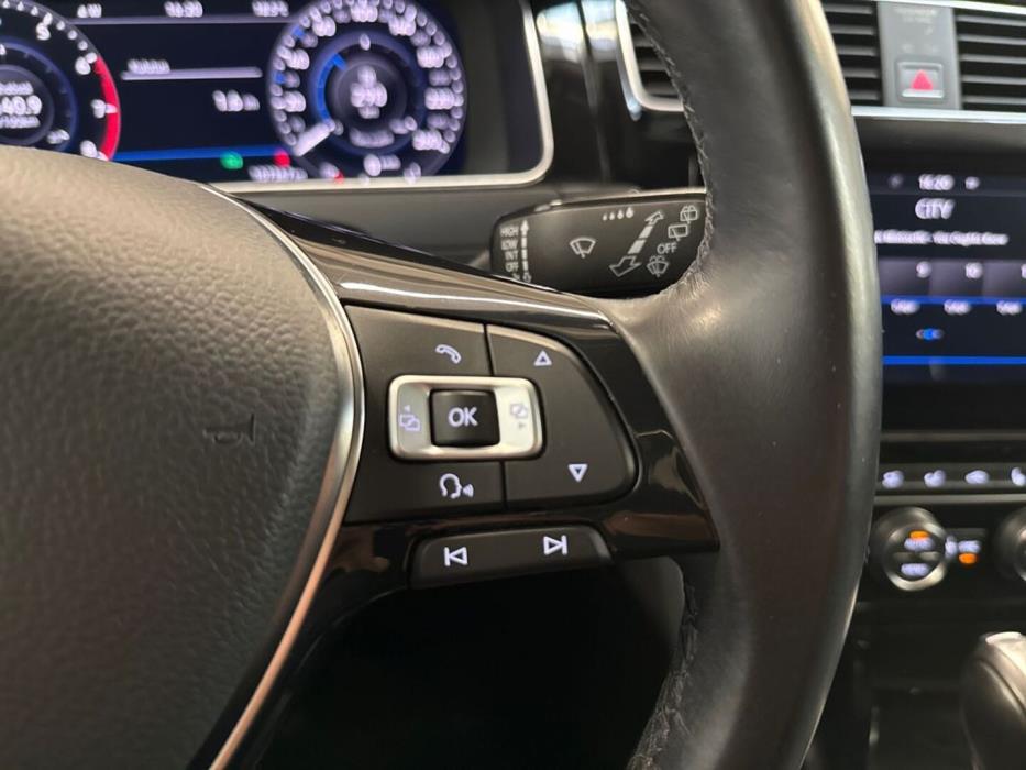 VOLKSWAGEN Golf 2018