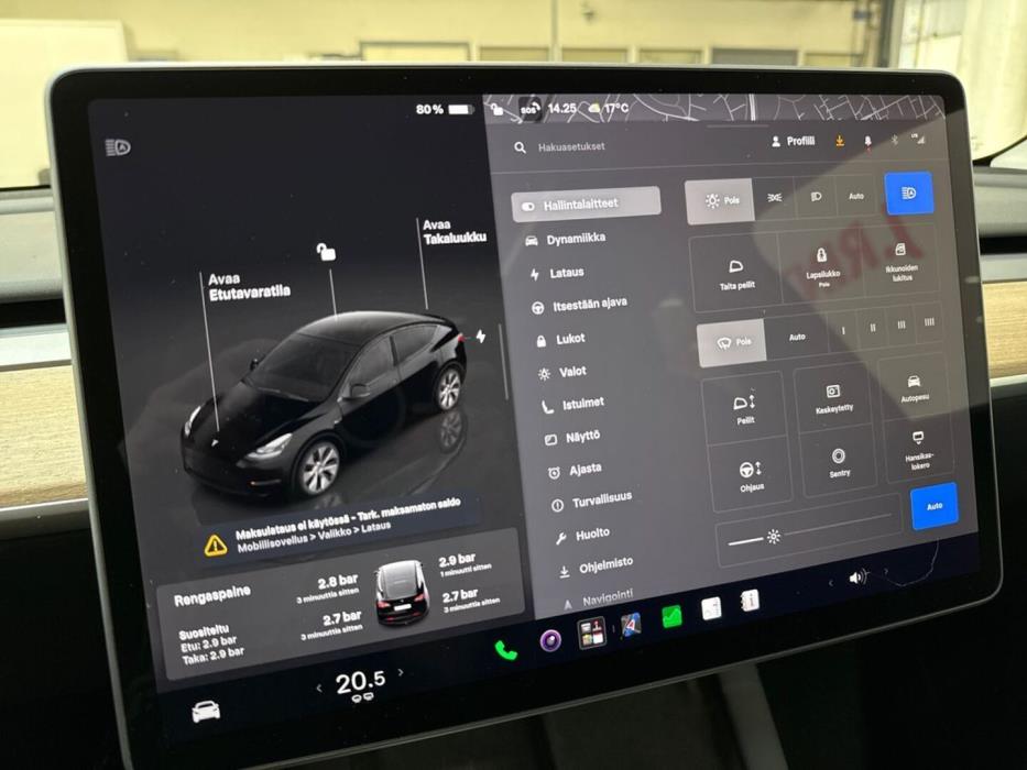TESLA Model Y 2023