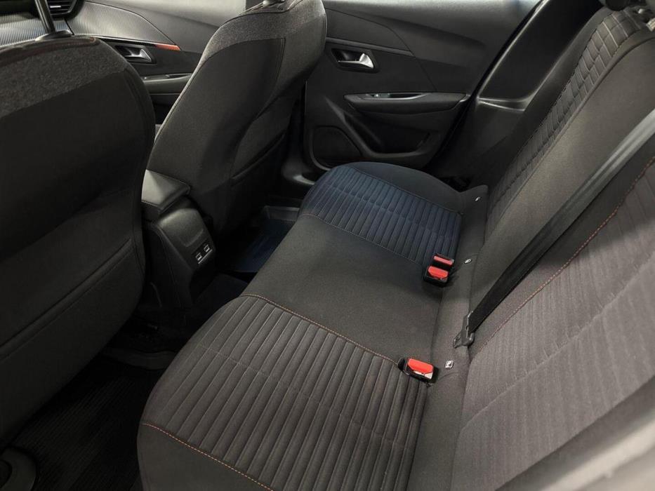 PEUGEOT 208 2022