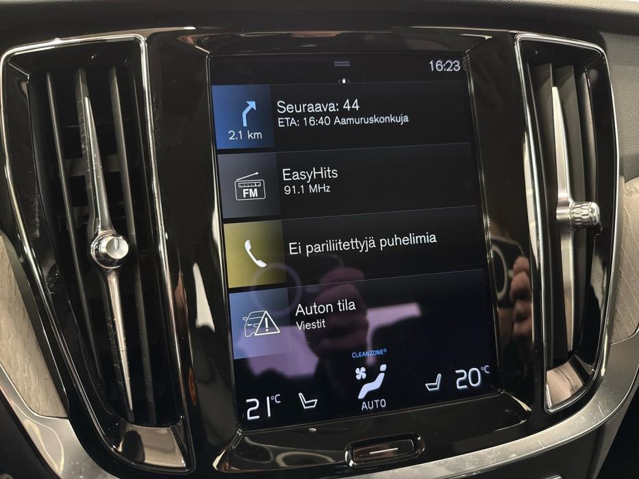 VOLVO S60 2021