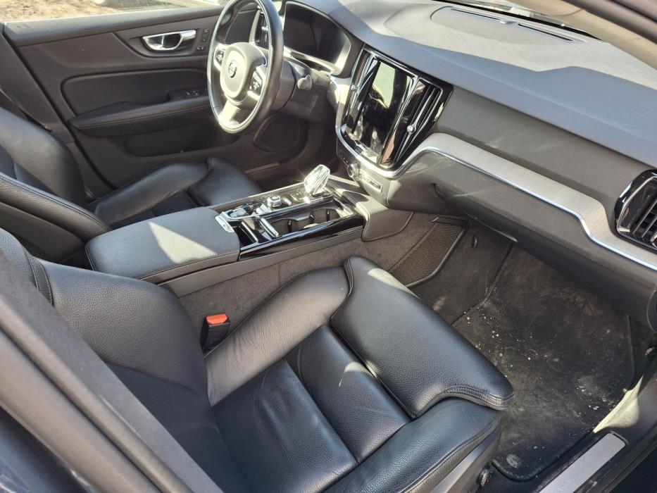 VOLVO S60 2021