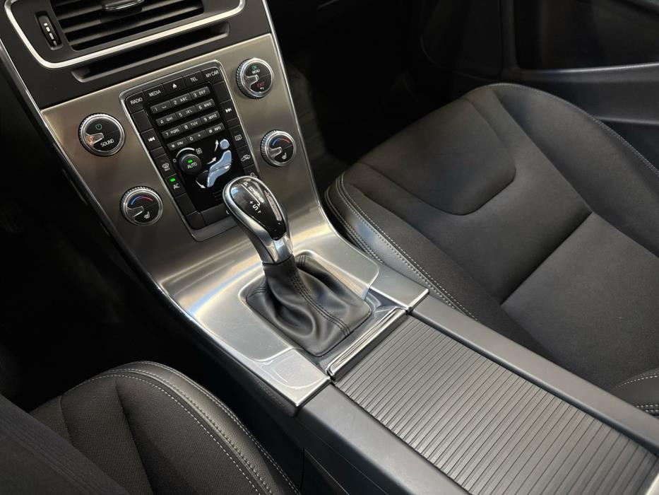 VOLVO V60 Cross Country 2016