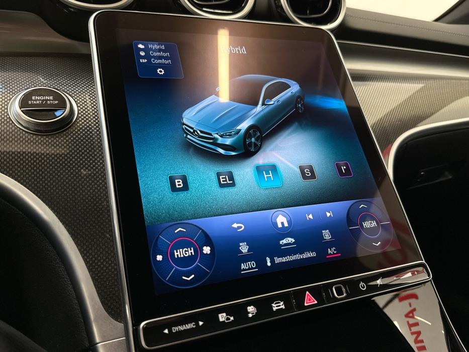 MERCEDES-BENZ C 2023