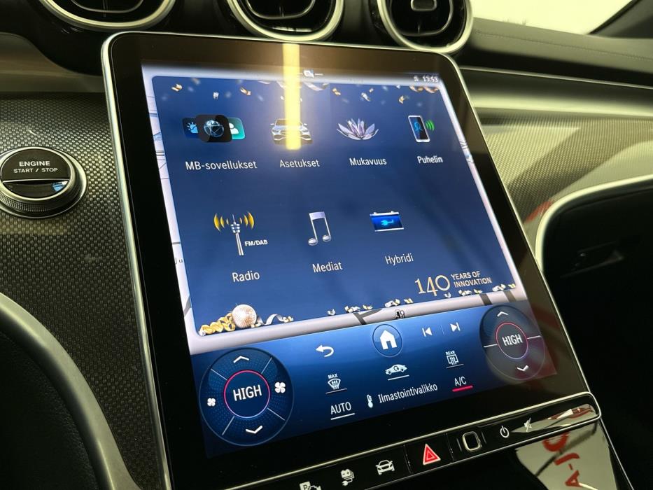 MERCEDES-BENZ C 2023