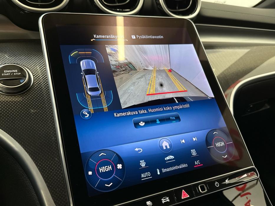 MERCEDES-BENZ C 2023