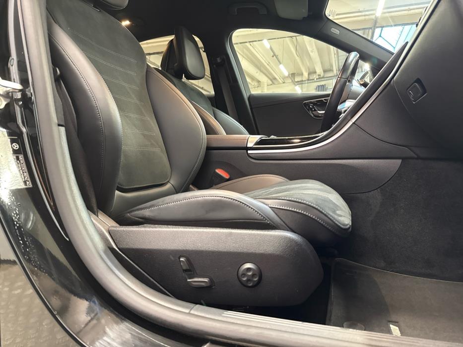 MERCEDES-BENZ C 2023