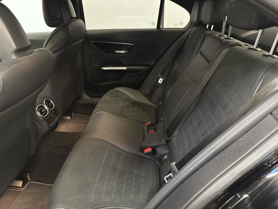 MERCEDES-BENZ C 2023