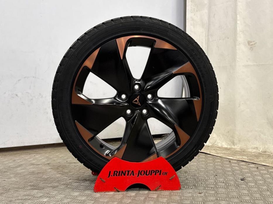 CUPRA Born 2023