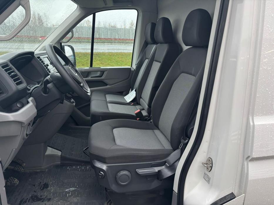 VOLKSWAGEN Crafter 2023