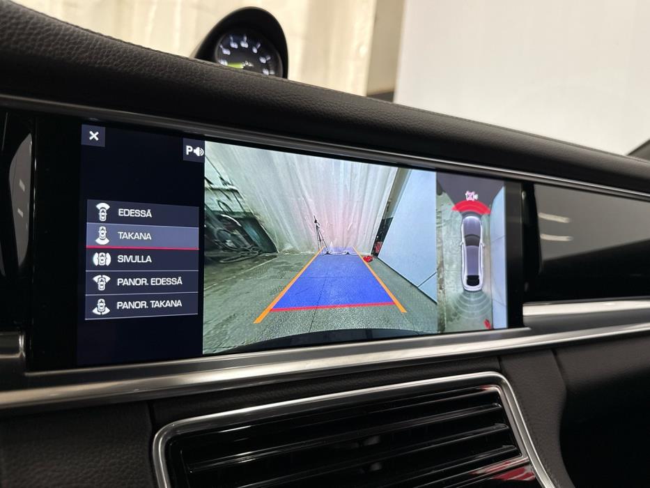 PORSCHE Panamera 2020