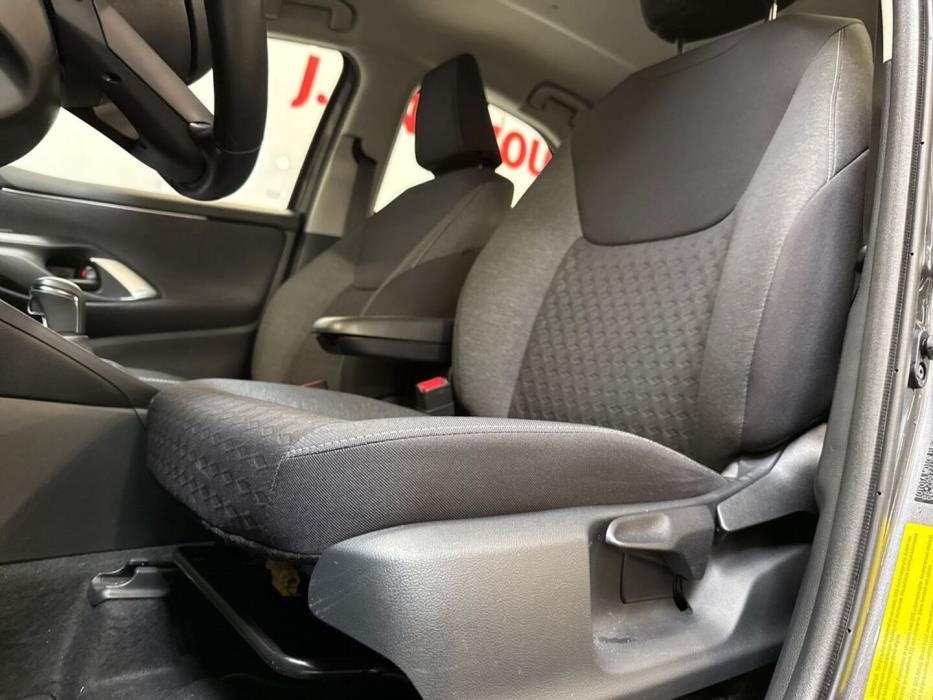 TOYOTA Yaris 2024