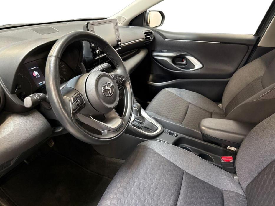 TOYOTA Yaris 2024