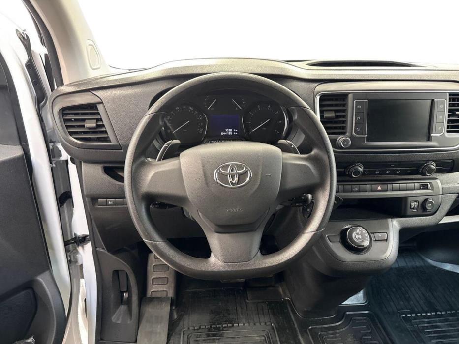 TOYOTA Proace 2024