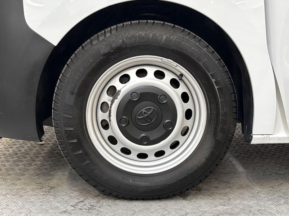 TOYOTA Proace 2024