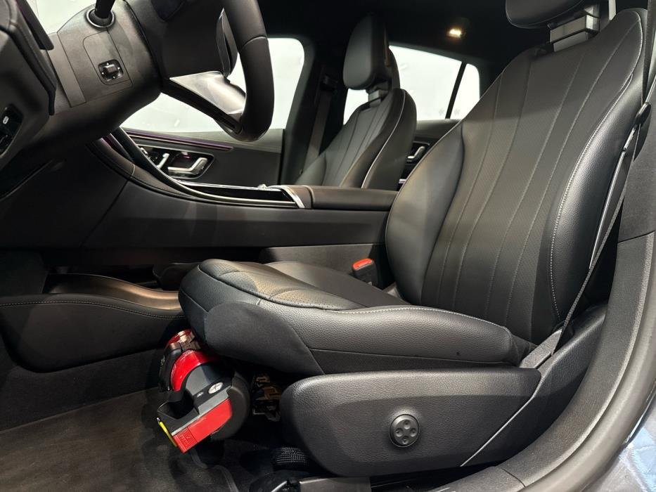 MERCEDES-BENZ EQE 2025