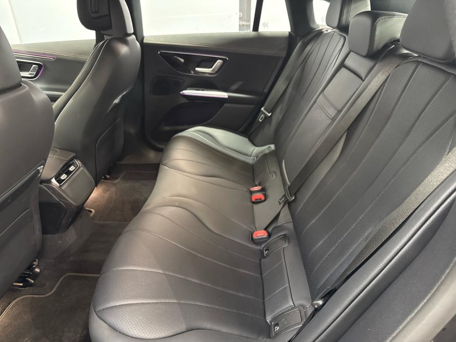 MERCEDES-BENZ EQE 2025