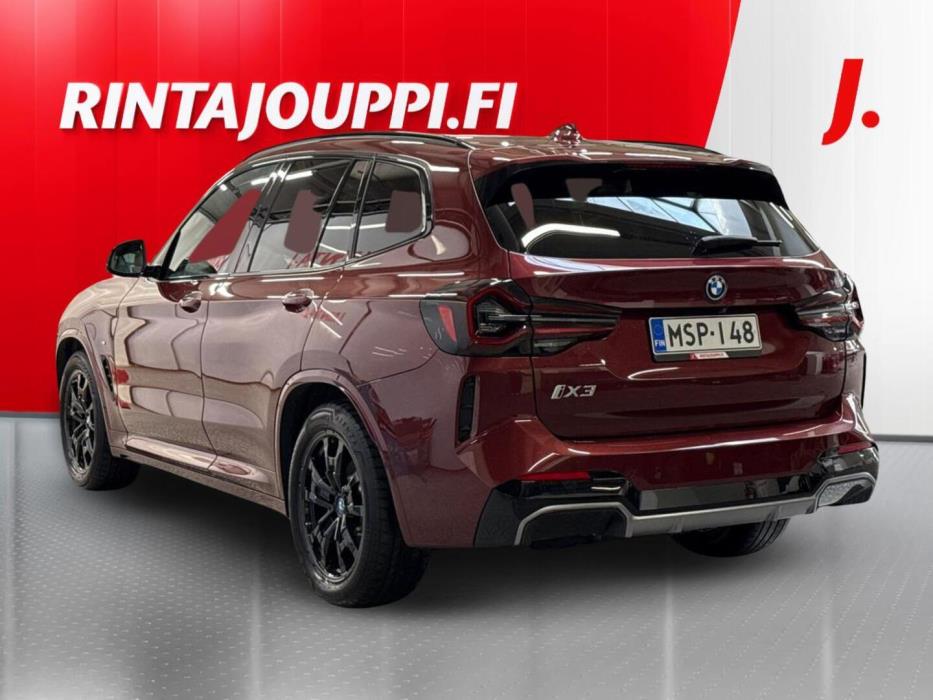 BMW iX3 2023