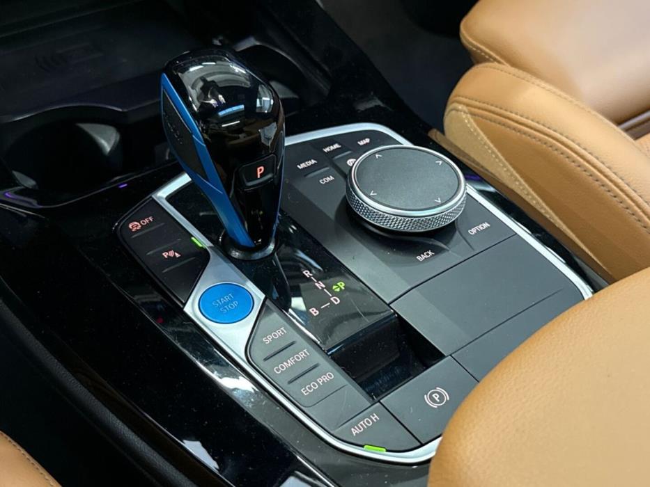 BMW iX3 2023