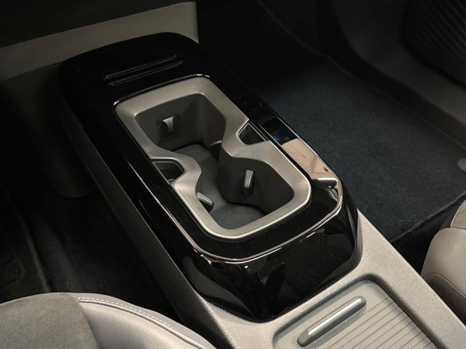 VOLKSWAGEN ID.4 2023
