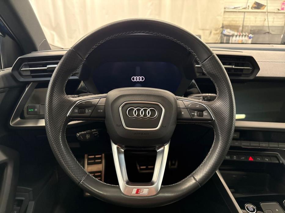 AUDI A3 2023