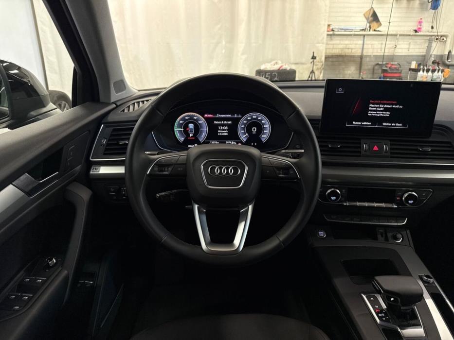 AUDI Q5 2024