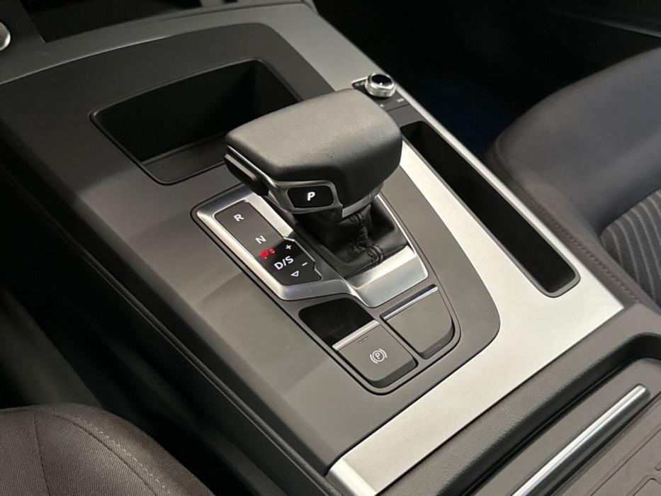 AUDI Q5 2024