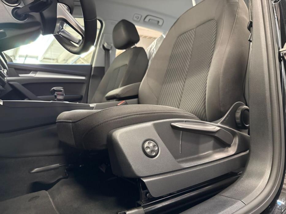 AUDI Q5 2024