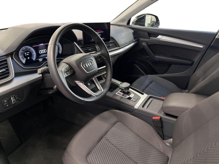 AUDI Q5 2024