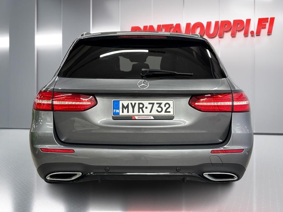 MERCEDES-BENZ E 2017