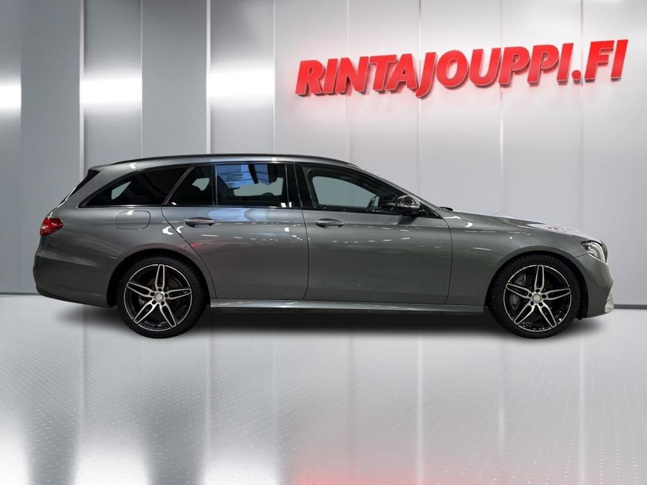 MERCEDES-BENZ E 2017